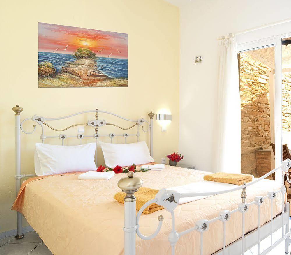 Pelagos Hotel - Apartments Chora  Exterior photo